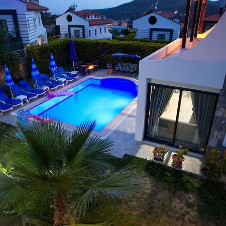 Lorenzo- 4 Bedroom Holiday Villa In Hisaronu Fethiye Dış mekan fotoğraf